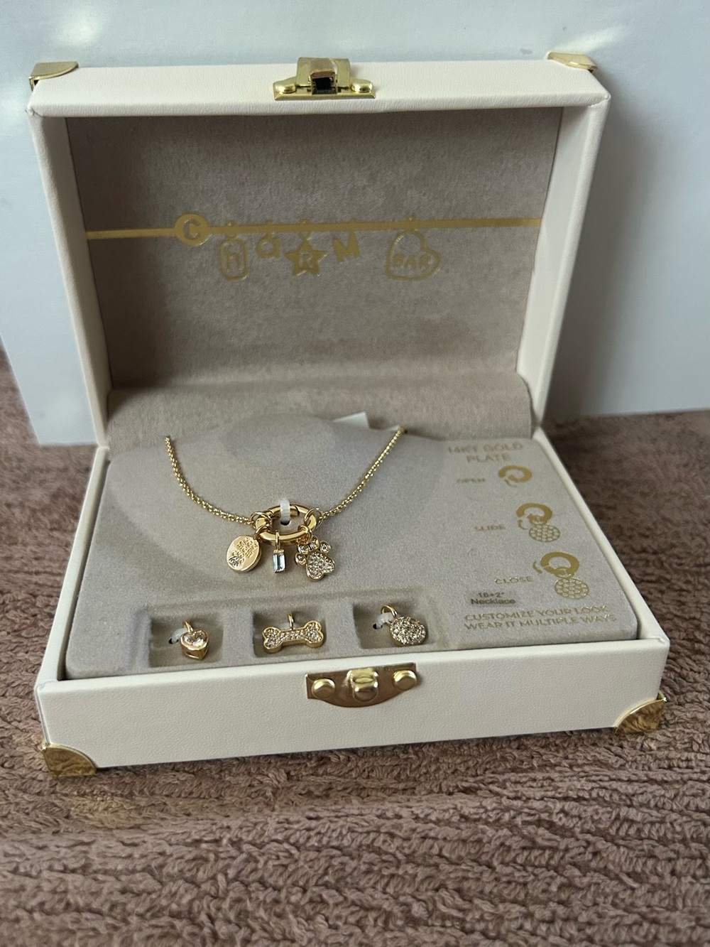 Necklace w/6 different interchangeable charms - NEW 16”+ pretty 2" drop in back - Picture 13 of 13